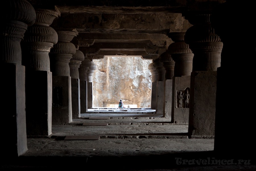 пещерные храмы индии