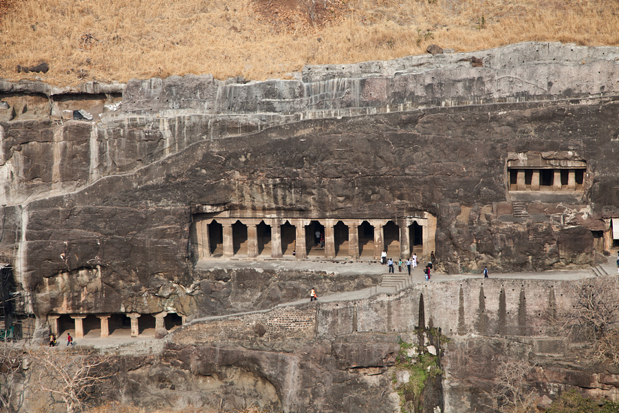 Пещерные храмы Индии 