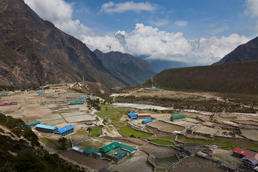 деревня Таме в Непальских гималаях